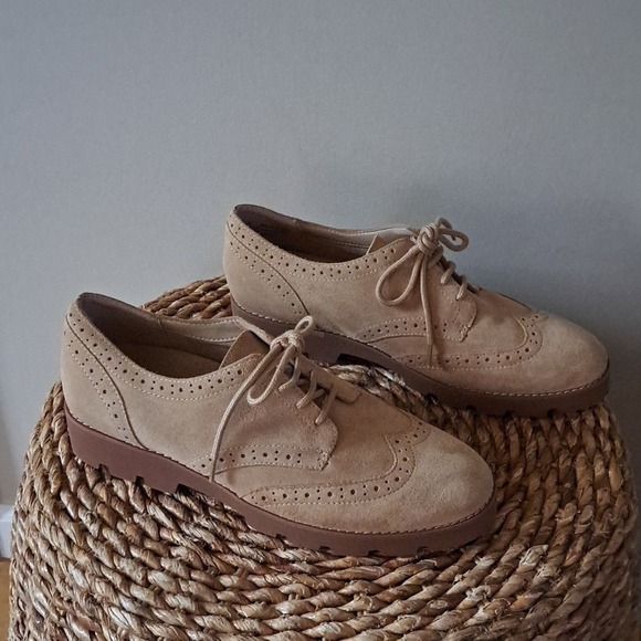 Vionic Shoes - Vionic Womens Alfina Sand/ Tan Suede Leather Lace Up Wingtip Oxford Shoes S-9.5